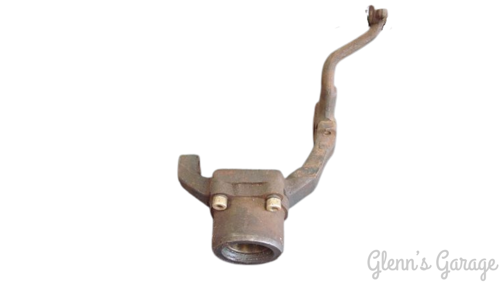 Radlagergehäuse mit Lenkarm links Wartburg 353W und 1.3 – DDR Originalteil –
