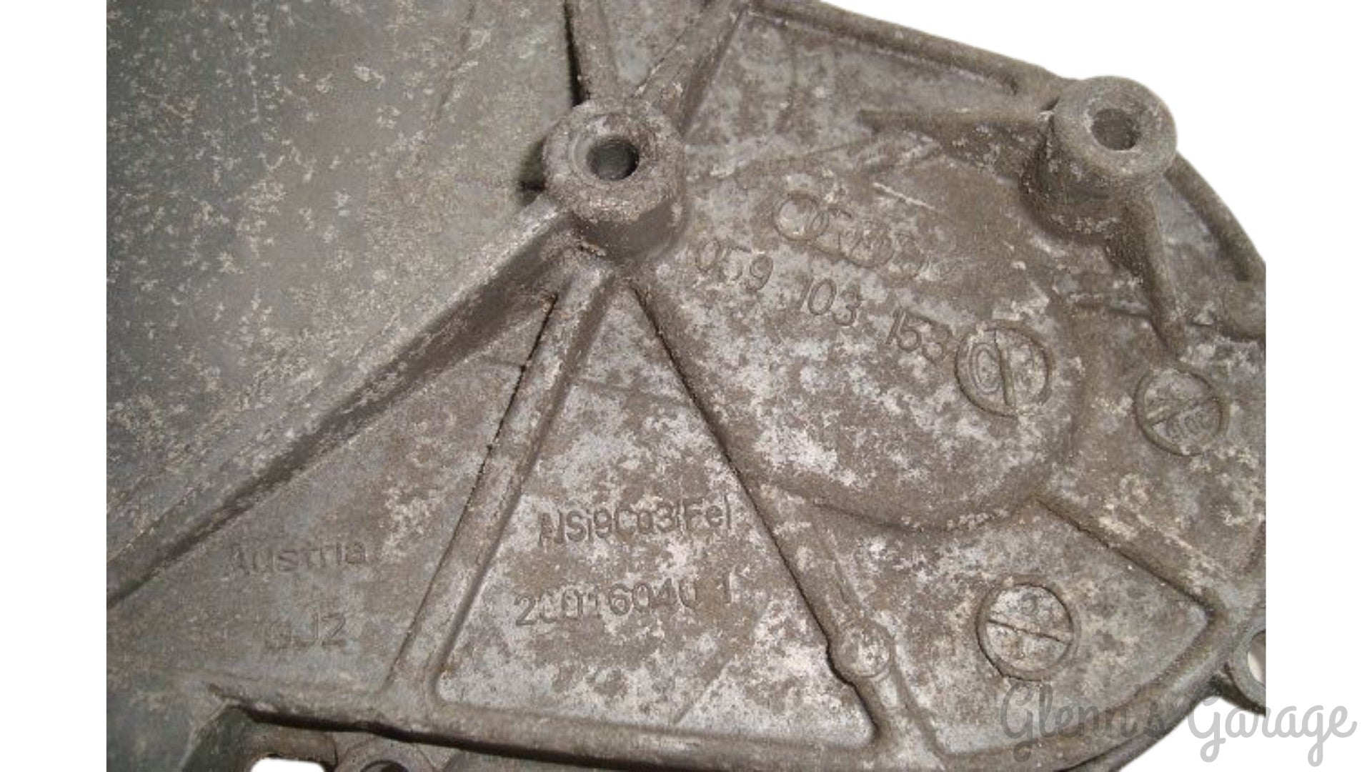 gebrauchter Stirndeckel Steuergehäuse inkl.Wasserpumpe Audi A6 4G 059 103 153 in OVP