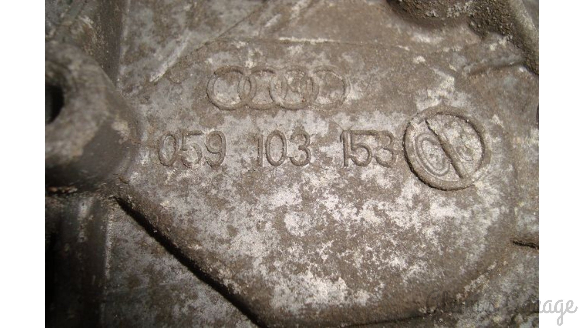 gebrauchter Stirndeckel Steuergehäuse inkl.Wasserpumpe Audi A6 4G 059 103 153 in OVP